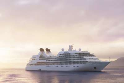 img-responsive-center uk-overlay-scale